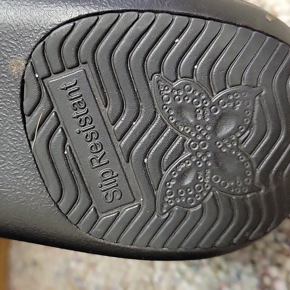 Allegria, woman Black Leather Khloe Slip-On Shoes with Buckle Sz 38. (US 7.5-8) - Picture 7 of 10